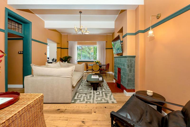 To Let 2 Bedroom Property for Rent in Sea Point Western Cape